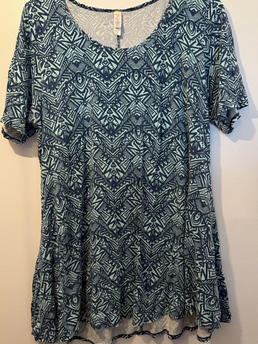LuLaRoe Aqua and Navy Geometric Short-Sleeve Tunic